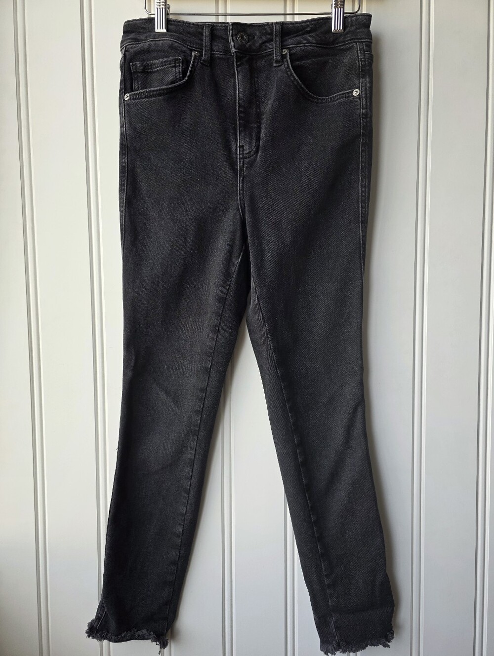 Free People Raw High Rise Cropped Skinny Jeans Black Size 29 OB921667